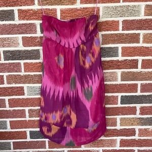 HARDLY USED Strapless multicolored dress. Size is a 0.